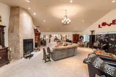 69019 Holmes Road, Sisters, OR 97759 - Photo 15