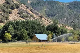 7813 Upper Applegate Rd, Jacksonville, OR 97530 - Photo 11