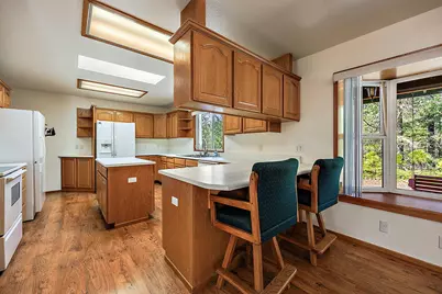 23210 E Evans Creek Road, Central Point, OR 97502 - Photo 17