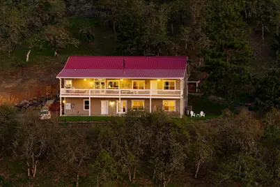 1011 Wren Ridge Drive, Eagle Point, OR 97524 - Photo 7