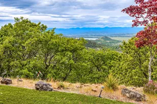 1011 Wren Ridge Dr, Eagle Point, OR 97524 - Photo 35