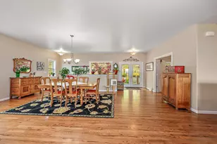 1011 Wren Ridge Dr, Eagle Point, OR 97524 - Photo 51