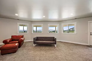 4640 Scenic Ave, Central Point, OR 97502 - Photo 49