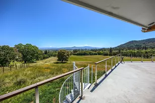 4640 Scenic Ave, Central Point, OR 97502 - Photo 61