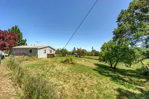 4640 Scenic Ave, Central Point, OR 97502 - Photo 87