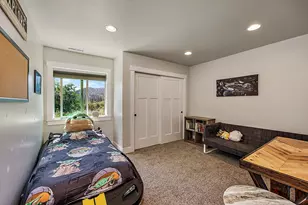 4640 Scenic Ave, Central Point, OR 97502 - Photo 53