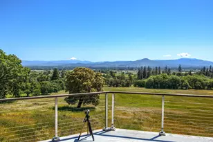 4640 Scenic Ave, Central Point, OR 97502 - Photo 59