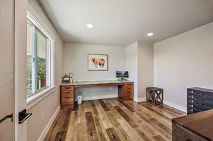 4640 Scenic Ave, Central Point, OR 97502 - Photo 31