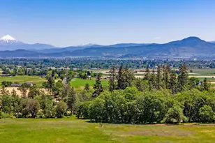 4640 Scenic Ave, Central Point, OR 97502 - Photo 97