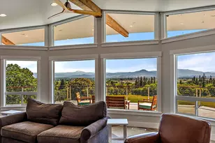 4640 Scenic Ave, Central Point, OR 97502 - Photo 9