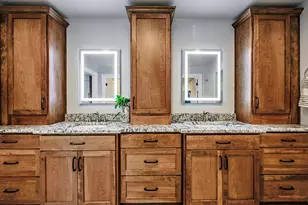 4640 Scenic Ave, Central Point, OR 97502 - Photo 37