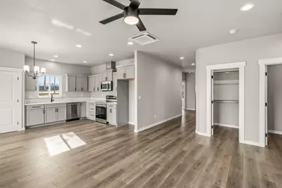 100 Oak Valley Drive, Talent, OR 97540 - Photo 11