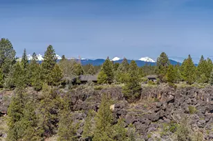 61279 Gorge View St, Bend, OR 97702 - Photo 5