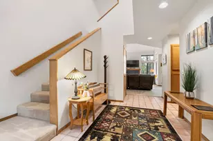 17720 Lake Aspen Ct, Sunriver, OR 97707 - Photo 5