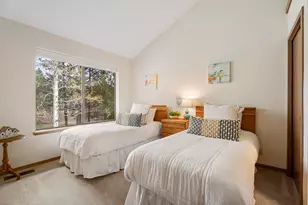 17720 Lake Aspen Ct, Sunriver, OR 97707 - Photo 31