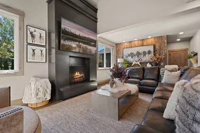 8956 Yahooskin Drive, Powell Butte, OR 97753 - Photo 7