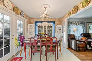 309 W 1st St, Phoenix, OR 97535 - Photo 17