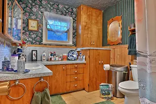 309 W 1st St, Phoenix, OR 97535 - Photo 15