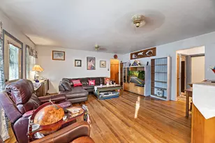 309 W 1st St, Phoenix, OR 97535 - Photo 9