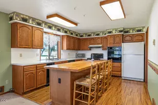 34219 Glen Dr, Chiloquin, OR 97624 - Photo 19