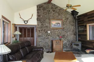 34219 Glen Dr, Chiloquin, OR 97624 - Photo 9