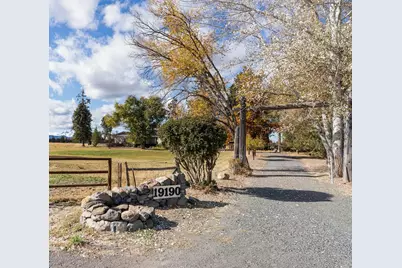19190 Pinehurst Road, Bend, OR 97703 - Photo 3