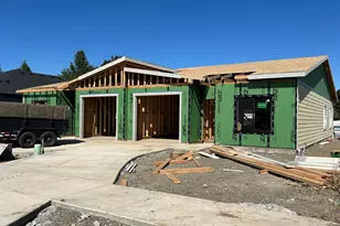 690 Terrazzo Wy, Medford, OR 97501 - Photo 3