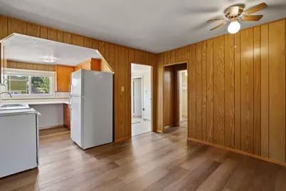 1013 SW L Street, Grants Pass, OR 97526 - Photo 11