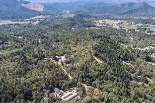 836 Sleepy Hollow Loop, Grants Pass, OR 97527 - Photo 31