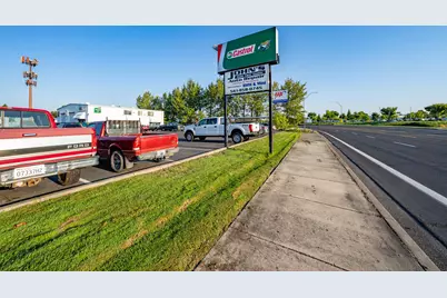 3311 Biddle Road, Medford, OR 97504 - Photo 3