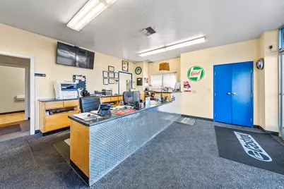 3311 Biddle Road, Medford, OR 97504 - Photo 11