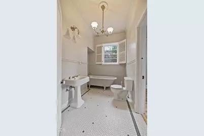 540 E California Street, Jacksonville, OR 97530 - Photo 23