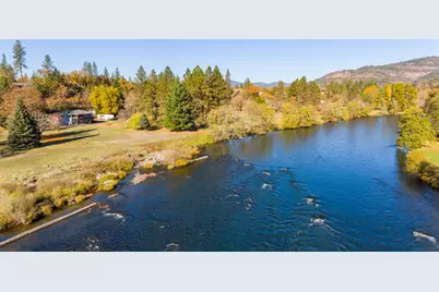 7266 Rogue River Drive, Shady Cove, OR 97539 - Photo 3