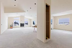 3248 NE Yellowpine Rd, Prineville, OR 97754 - Photo 23