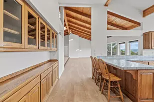 465 Strawberry Hill Ln, Jacksonville, OR 97530 - Photo 15