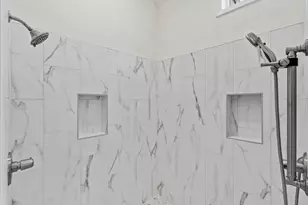 465 Strawberry Hill Ln, Jacksonville, OR 97530 - Photo 21