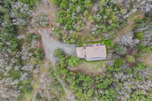 465 Strawberry Hill Ln, Jacksonville, OR 97530 - Photo 33