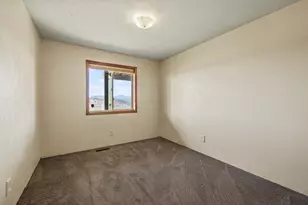 5930 Sunset Ridge Rd, Klamath Falls, OR 97601 - Photo 23