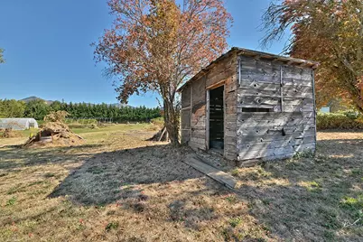 12019 Williams Highway, Grants Pass, OR 97527 - Photo 11