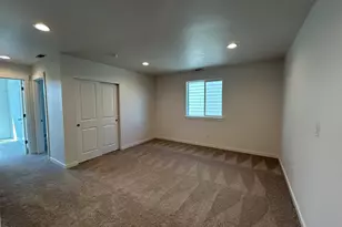 121 Valemont, Eagle Point, OR 97524 - Photo 17