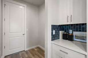 708 Old Waverly Way, Eagle Point, OR 97524 - Photo 13