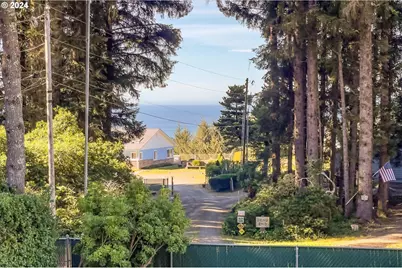 18828 Montbretia Lane, Brookings, OR 97415 - Photo 19