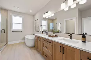 1373 NW Ochoa Dr, Bend, OR 97703 - Photo 7