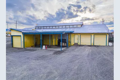 999 Crews Road, Medford, OR 97501 - Photo 5