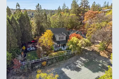 375 W Elm Street, Jacksonville, OR 97530 - Photo 59