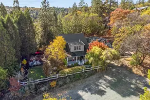 375 W Elm St, Jacksonville, OR 97530 - Photo 59