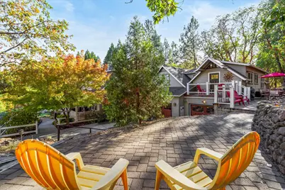 375 W Elm Street, Jacksonville, OR 97530 - Photo 45