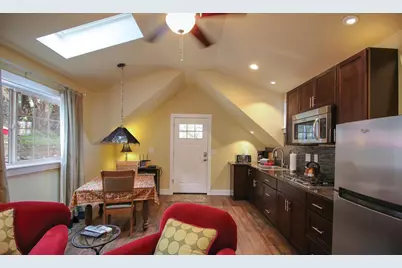 375 W Elm Street, Jacksonville, OR 97530 - Photo 39