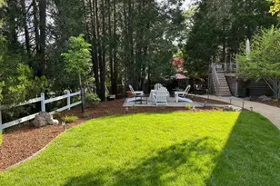 375 W Elm St, Jacksonville, OR 97530 - Photo 53