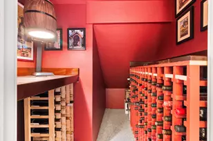 375 W Elm St, Jacksonville, OR 97530 - Photo 33